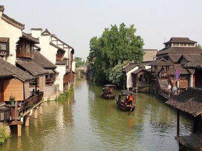 家居配饰选购指南：如何挑选有品位的装饰？